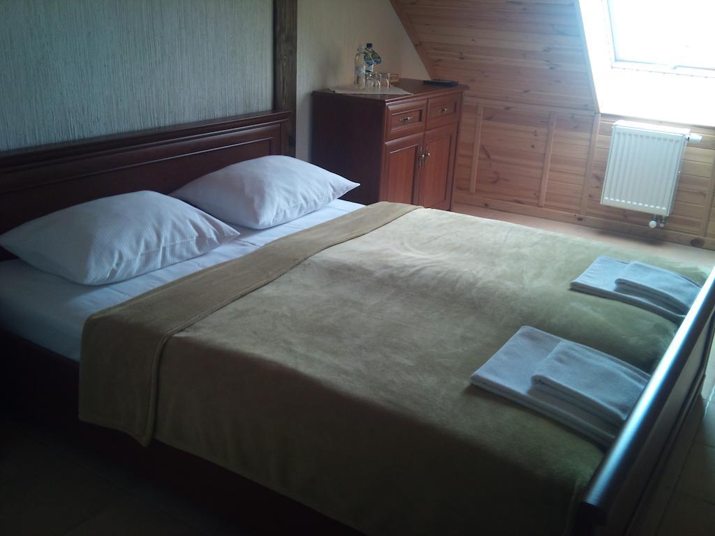 Chalet Hotel Zhytomyr Phòng bức ảnh